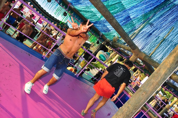 Champagne Shower @ Edde Sands